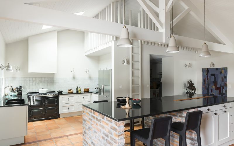Lala Architectes_Renovation_Landes_Cuisine_Mise en peinture_Lumineux